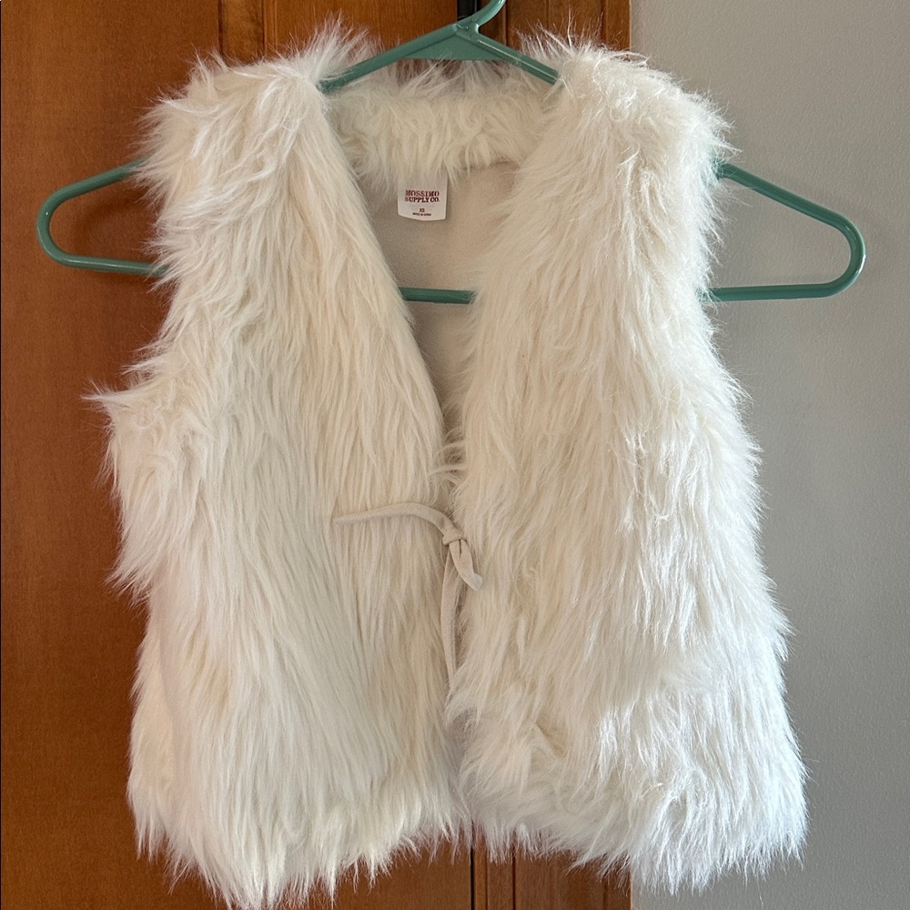 Mossimo White Shag Faux Fur Vest Jacket Boho Open Front Tie Sz Extra Small ✨